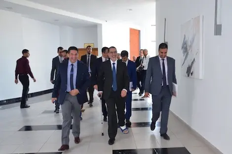 النقابات ترفض مقترح زيادة 400 درهم .. وتُطالب برفع "السميك" 4 1539516430 101418