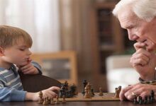 إريك إريكسون ونظريته: النمو النفسي – اجتماعي 2 psychosocial theory 1 660x300