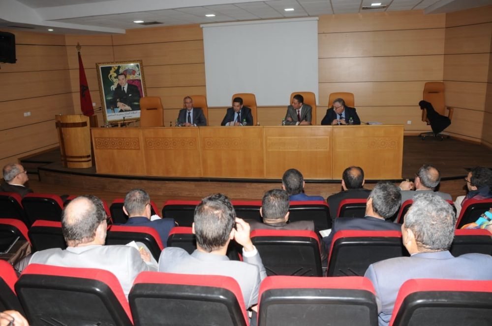 1551074852 أمزازي يترأس لقاء تنسيقيا حول تتبع المشاريع المُلتزم بها أمام الملك