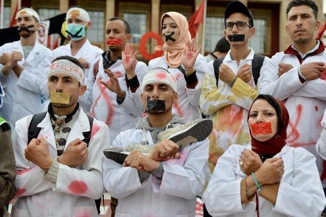المتعاقدين بالرباط .. أصفار وأفواه مكممة ووزرات ملطخة