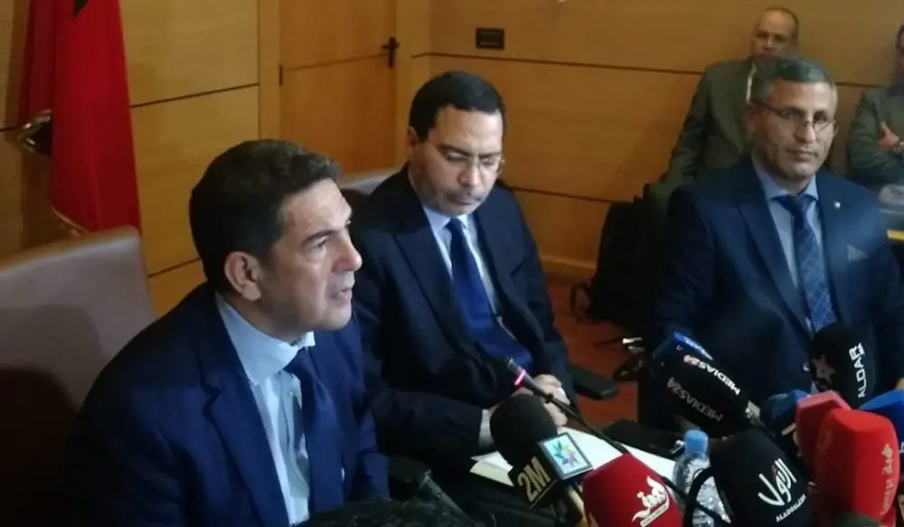 وزارة التربية الوطنية : قانون الإطار يعزز مكانة اللغتين الرسميتين للمملكة مع تمكين المتعلم من إتقان اللغات الأجنبية 4 1564875459 وزارة أمزازي قانون الإطار يعزز مكانة اللغتين الرسميتين للمملكة مع تمكين المتعلم من إتقان اللغات الأجنبية