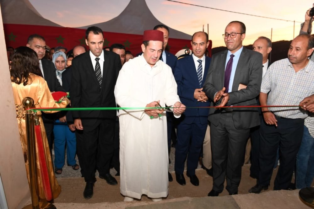 1571693364 أمزازي يضع حجر الأساس لبناء مدرستين بصفرو ومولاي يعقوب
