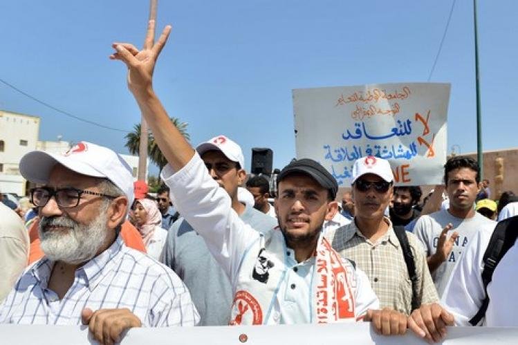 quotالمتعاقدونquot يشلون المدارس ويدشنون مواجهة مفتوحة مع أمزازي