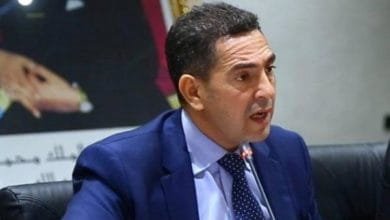 1575060515 حقوقيون يطالبون أمزازي بتغيير الكتب المدرسية وهذا الأخير يرفض