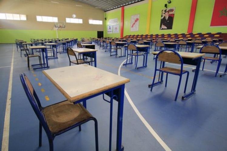 quotباك كوروناquot .. 10 تلاميذ بالقسم والوزارة تستعين بقاعات الرياضة