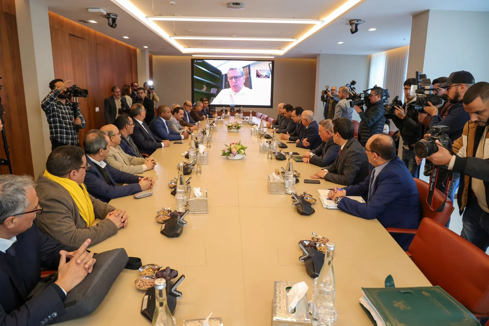 مضامين محضر الاتفاق الموقع بين الحكومة والنقابات بشأن تعديل النظام الأساسي 26 دجنبر 2023 6 فاصيل محضر الاتفاق بين اللجنة الوزارية والنقابات التعليمية حول النظام الأساسي